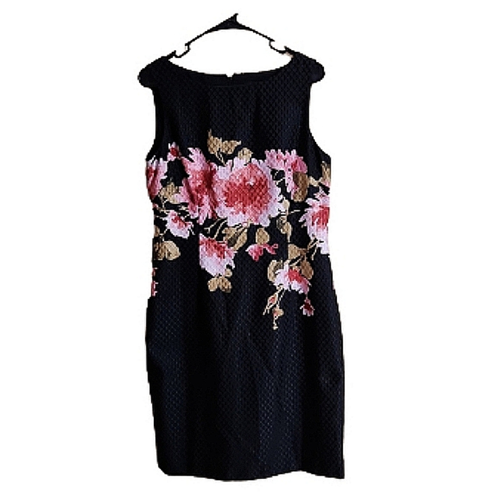 Tahari Black Textured Floral Sheath Dress  Size 8